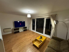 Luxury 2BR Flat Near Manchester Town